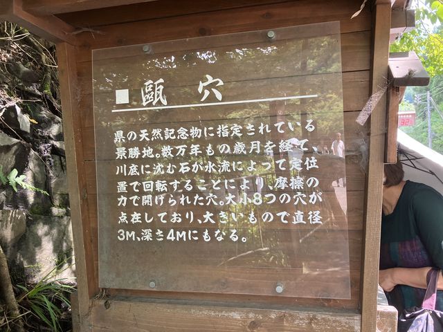 ���̃e�N�L�O���̕\���̐���_�l�����M��