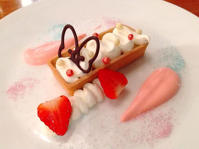 g̃C[XgTChEJtF̓eʐ^3