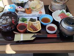 T[̃zeÓ@Cztւ̓eʐ^1