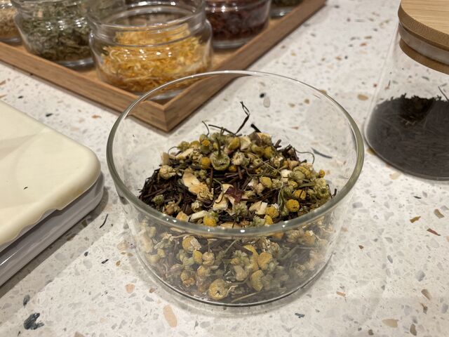 uh̒t_aardvark tea Astand