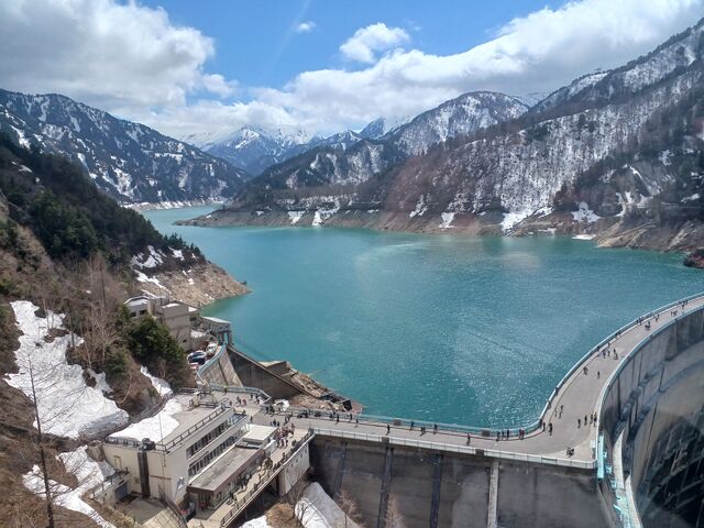 �W�]���X�g���猩�鍕���΂��f�G�ł����A�K�i��220�i�オ��̂��A����ǂ��N��ɂȂ�܂����c�c_������