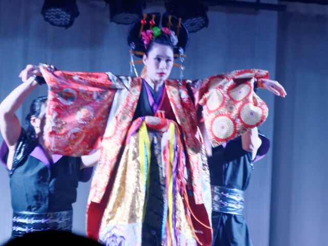 �I�[�v�j���O���炩���������I_�󑐍��a