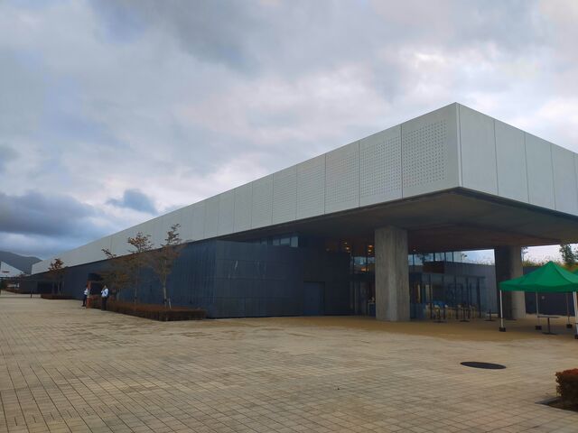 �傫�����h�Ȍ���_���̉w���c����