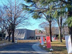 �̂�䂫����̈�錧�����j�قւ̓��e�ʐ^1