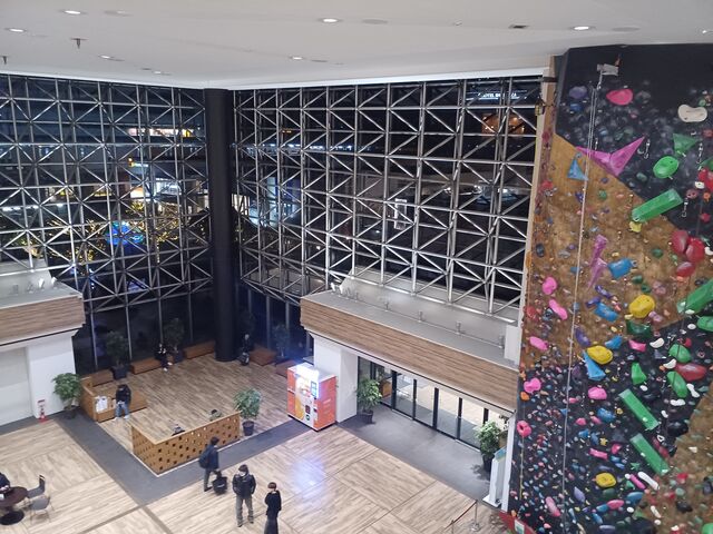 {_O̎t AGXJ[^[ŏオ 3Kɂ܂_vi