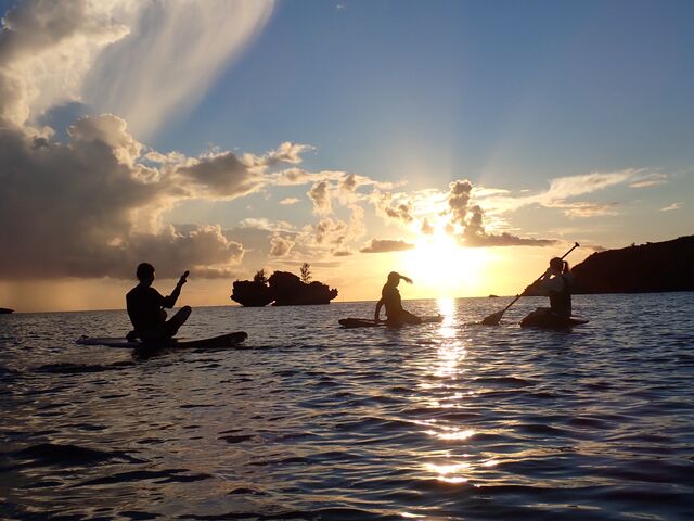 X^bt̕B̃y[Xɍ킹ĂĂƂĂbNX_A[XVbv