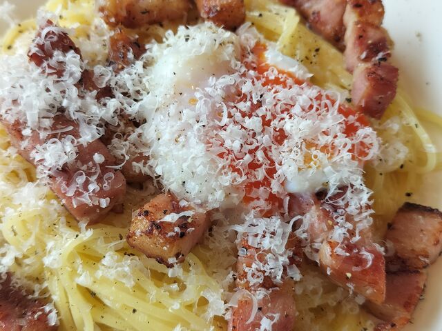 ���`�[�Y�������Ղ�I�R�N���}�V�}�V�ŔZ���A��������x�[�R���̉����Ǝ|�����ō��I_�U����C�r�A�{��