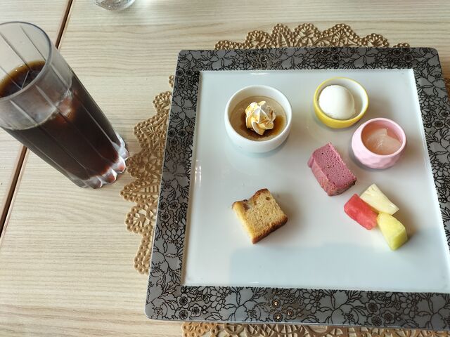 500�~�Œǉ��I�[�_�[�ł���f�U�[�g�Z�b�g�i�A�C�X�R�[�q�[�𒍕��j_�U����C�r�A�{��