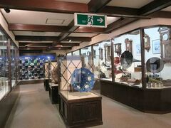 ���[�Ƃ���̊p�ٕ��Ɖ��~�ʂ�ւ̓��e�ʐ^1