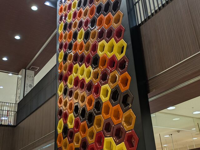 �X�y�C���̕�_���V�d���@���É������X