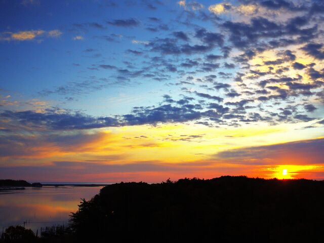 �u��V�v����̌i�F�͍ō��ł����B���������蒩�Ă����n�܂�ƁA��ɕς�蔒���_�������т܂��B_����Y