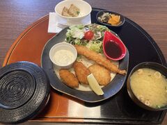 ���[�g�C���O�����e�B�A���ɕ{�̎ʐ^1