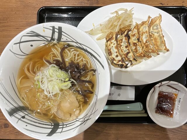 �l���΃T�[�r�X�G���A