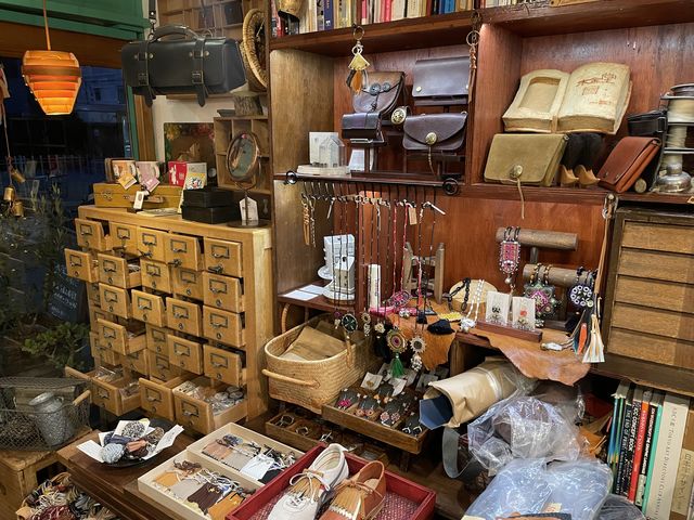 �I���W�i���A�C�e�����̔�����Ă܂�_�؋���