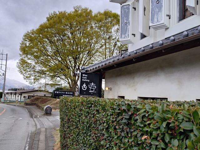 �����ۂ���̃��C���J�t�F �Ú�̓��e�ʐ^1