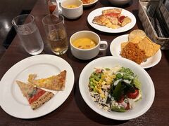 KOKO HOTEL�V�h�l�J ���X�g����BistroW�̎ʐ^2