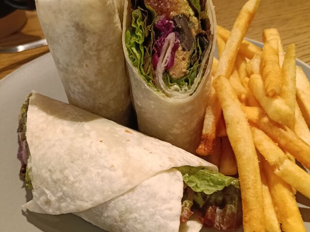 �T���h�E�B�b�`_�X���b�V���J�t�F�A���h�o�[ ���(slash cafe & bar ���)