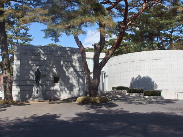 ����������Ɩ����̔�����