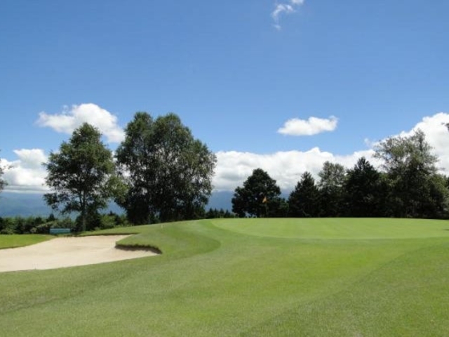 ���X�J���g���[�N���u