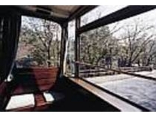 �F�{��̂܂��͗΂������i�F���y���߂�_�F�{����V�o�X