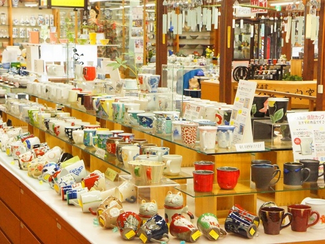 2F���X�R�[�i�[_�L�c�Ẵf�p�[�g�i���یZ���Г��j�q�E�G��q