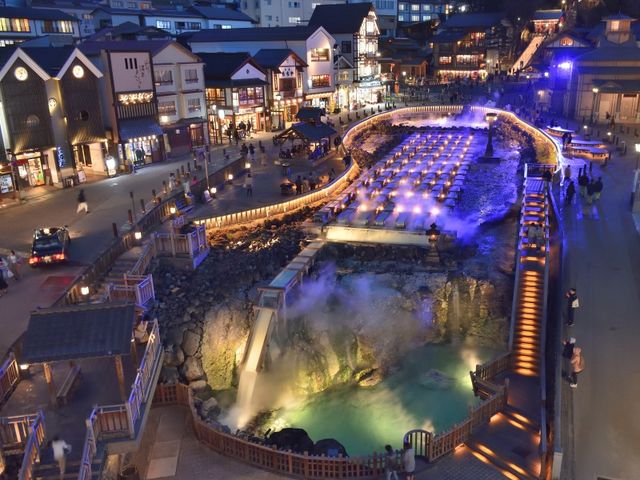 �u�����v��̃��C�g�A�b�v_���É���@�z�e�����B���b�W