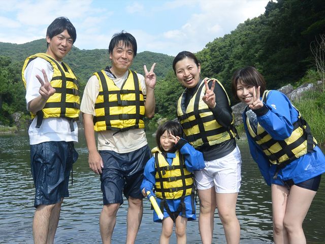 �Ƒ��݂�ȂŊy������V�сI_�����_�[�p���_�C�X����