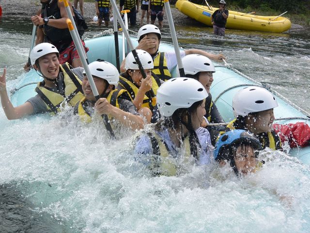 ���ꂪ���R�Ƃ̗V�сI_�����_�[�p���_�C�X����