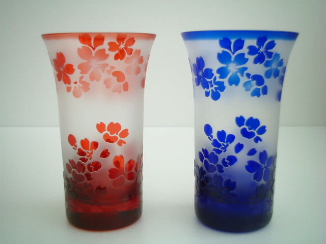 �y�X���̗l�q�z��i�T���v��_�K���X�A�[�g�H�[�@�A�b�Z���u��