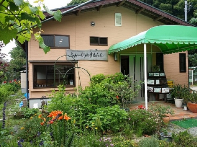 �_�ƃ��X�g�����@�܂˂��L�i�_�Ƒ̌��j