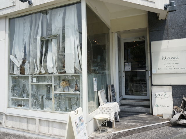 ���X�̊O��_candle shop kinari
