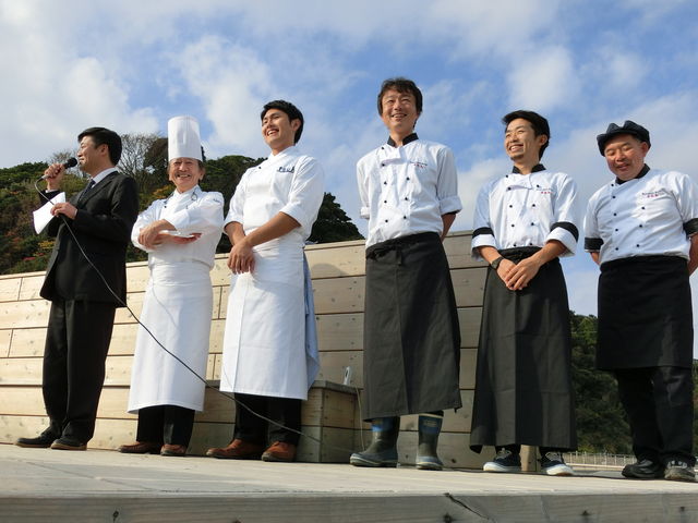 r_���u������@������