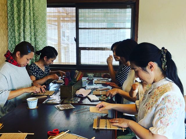 �����ōD���ȐF��I��ŁA���E�B��̃R�[�X�^�[��D��܂��傤�B
�݂�ȍ�����͖̂{�����Y��ł����B_������D��̌��@���R�Q�X�g�n�E�X������