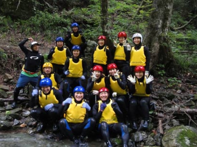 �c�A�[�ł̏o��͕󕨂ł��B_�p�m���}�A�h���F���`���[�Y