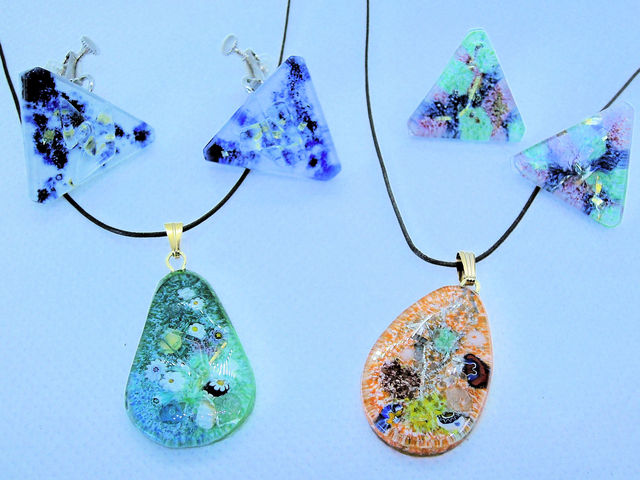 �������^�y���_���g�Ɠ\��t���^�C�v�̃C�������O�B_�C�l�H�[