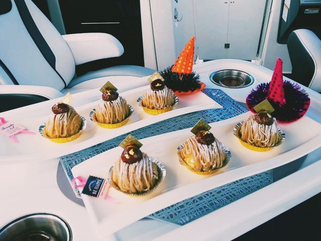 �A�j�o�[�T���[�v���[�g_�I�t�B�X�i�b�c�@�E�H�[�^�[�h���C�r���O�l����