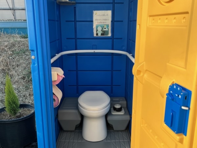 �肷��t���̊ȈՃg�C���́A�X�^�b�t�������ԃg�C���`�F�b�N�|��������ɃL���C�ȏ�Ԃł����p����������悤�ɓw�߂Ă���܂��I_�T�j�[�_��