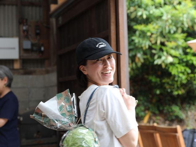 ŎnLxcɃbsO_Hennery Farm