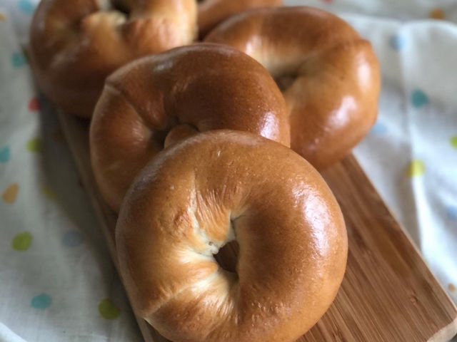 �c���s�J�̂��������x�[�O���A�T���h�C�b�`�ɂ��Ă��A�`�[�Y���悹�ďĂ��Ă����������ł��B_�p�������V���e�[�j��