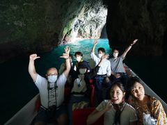 小樽青の洞窟　わくわくクルージングの写真1