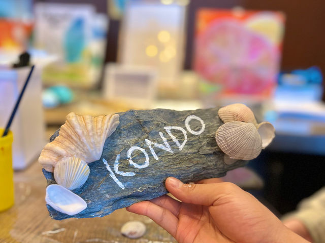 ��l�̕��ɂ���l�C�̉���̗����΂��g�����h�l�[���v���[�g�̌��h
�\�D���������A�������̃��[���v���[�g��������莩�R�ɑn�삵�Ă��������܂��I_Anjel club okinawa