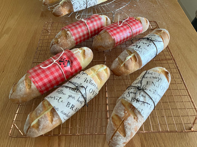 �~���N�t�����X�̃��b�X���̓��b�s���O���y����Œ����܂��B����̃~���N�N���[���͐�i�ŁA�v���[���g�ɂ��œK�ł��B_����p���������Ђ���