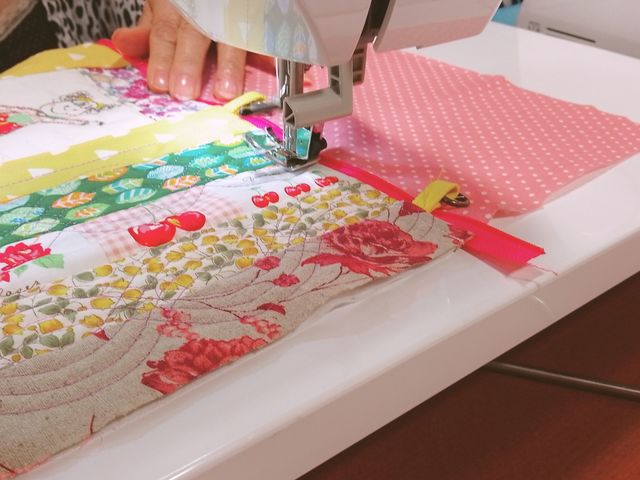 �R���~�V���V���ٓX