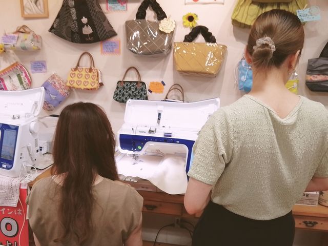 �R���~�V���V���ٓX