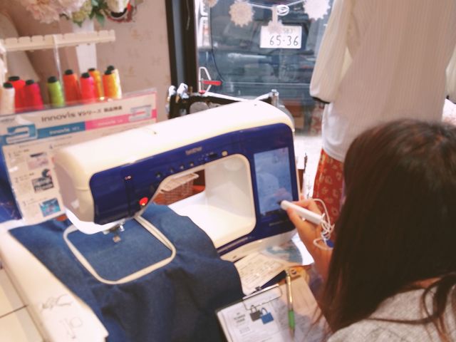 �R���~�V���V���ٓX