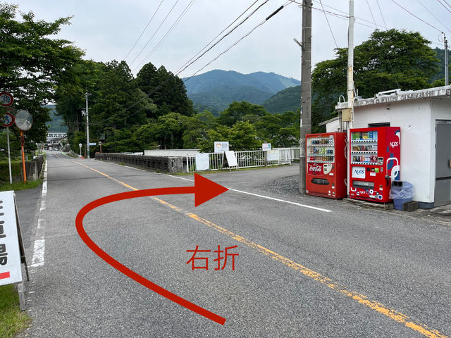 ����SS�i�K�\�����X�^���h�j���z���Ē����ɉE�܁B�������瓹�Ȃ��5���œ����B�i�r������ѓ��ɓ���܂��B���̂܂ܗѓ���˂��i��ŉ������B�j_�A�E�g�h�A�X�y�[�X TAKITSUBO