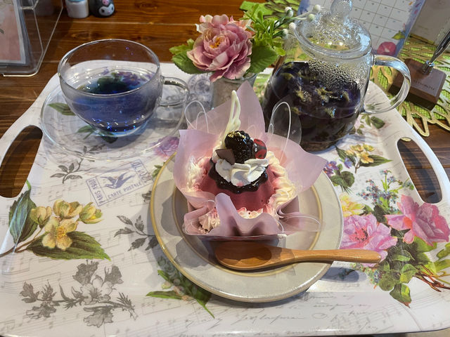 �n�[�u�e�B����_���H�[