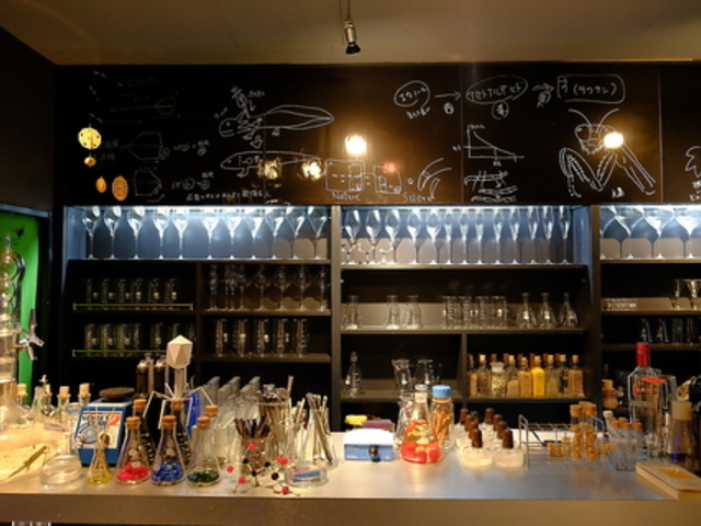 ScienceBar INCUBATOR �T�C�G���X�o�[ �C���L���x�[�^�̎ʐ^1