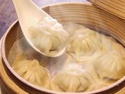 �`���C�j�[�Y�e�[�u�� �I���G���^���z�e�������x�C�̎ʐ^1