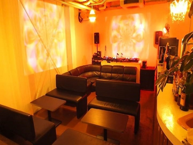 TRIANGLE 5F ROOF TOP̎ʐ^1